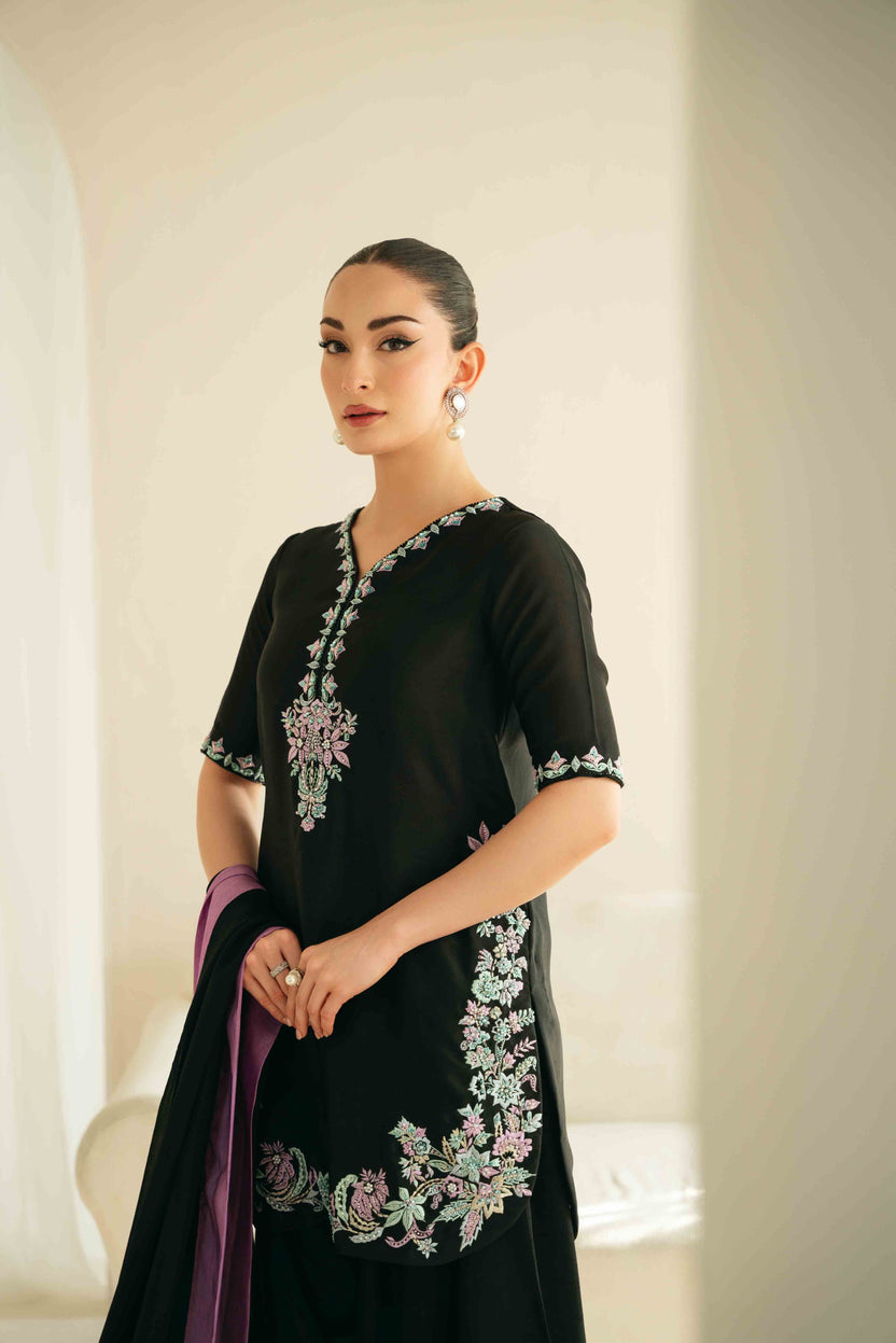 TL-Floral Black