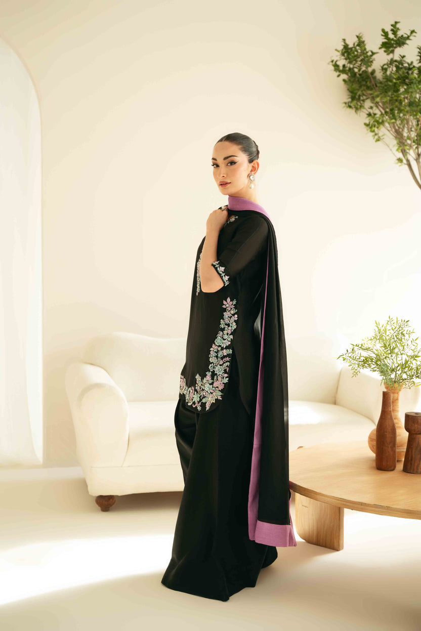 TL-Floral Black